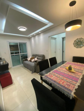Apê canto do forte,próx praia,centro,garagem,Port 24hs,streaming e Wi-Fi grátis